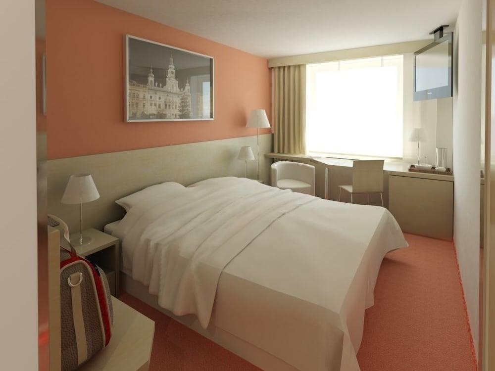 Clarion Congress Hotel Ceske Budejovice Quarto foto