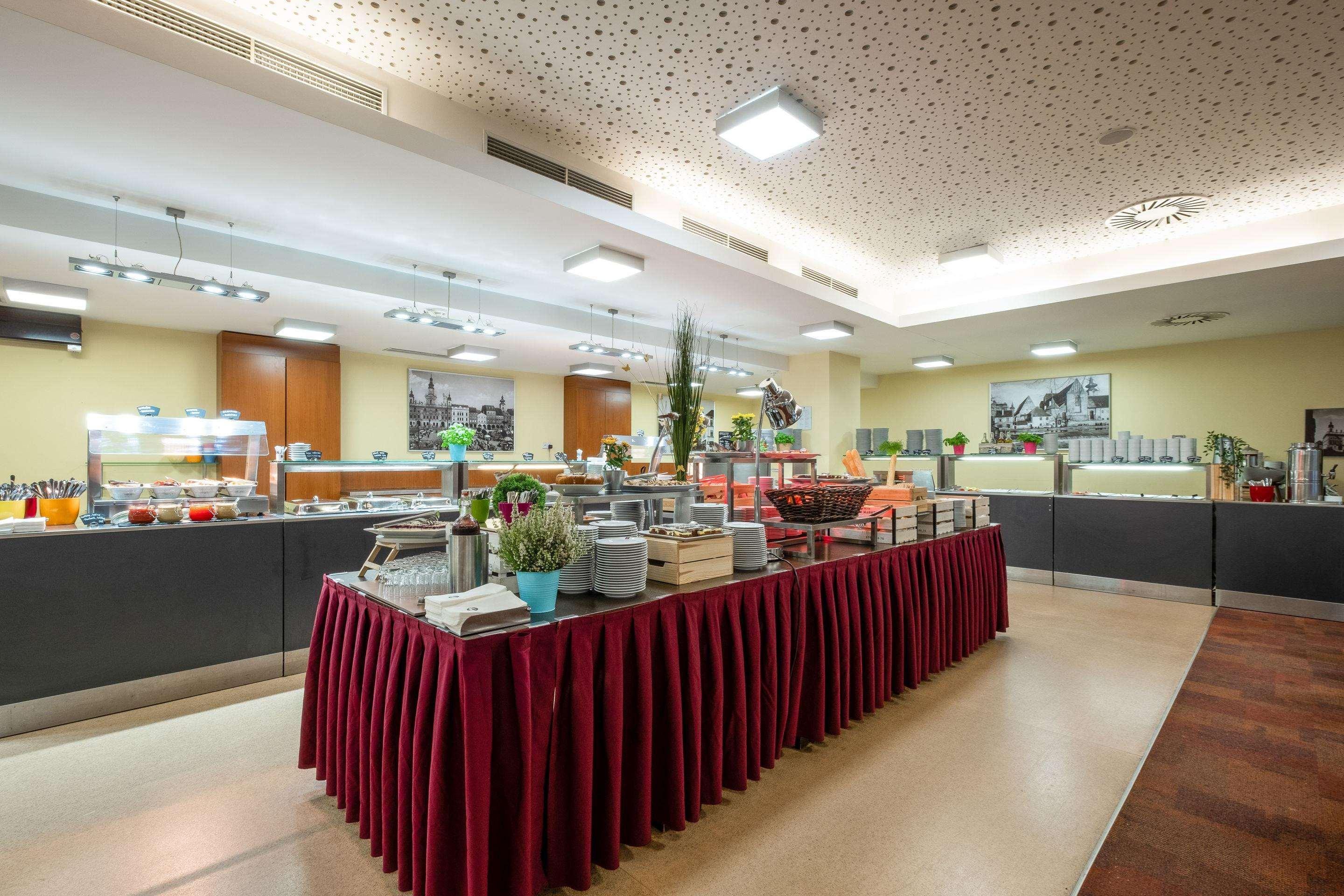 Clarion Congress Hotel Ceske Budejovice Exterior foto